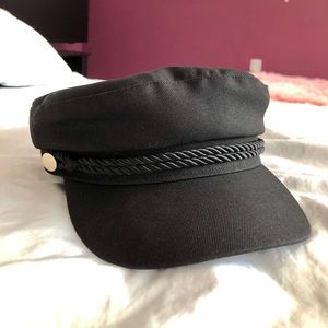H&M’s hat